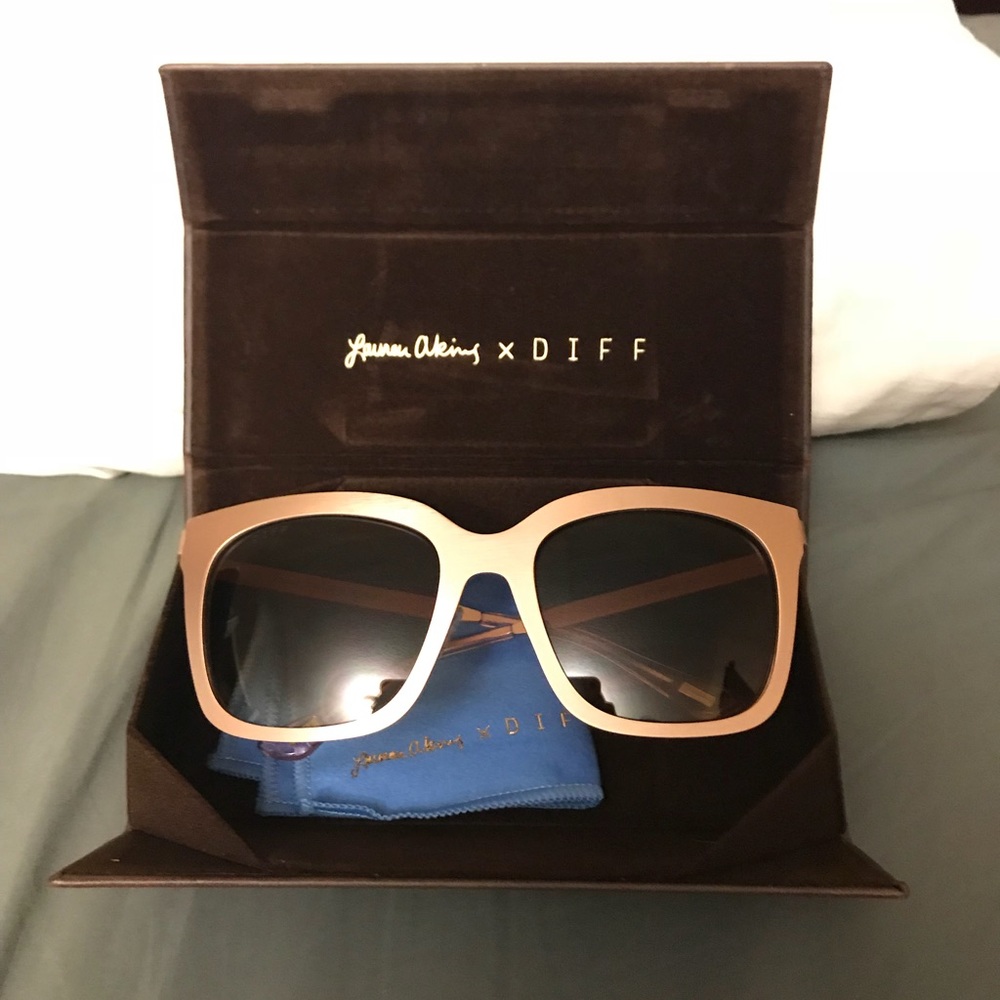 DIFF Eyewear Lauren Akins Rose Gold sunglasses
